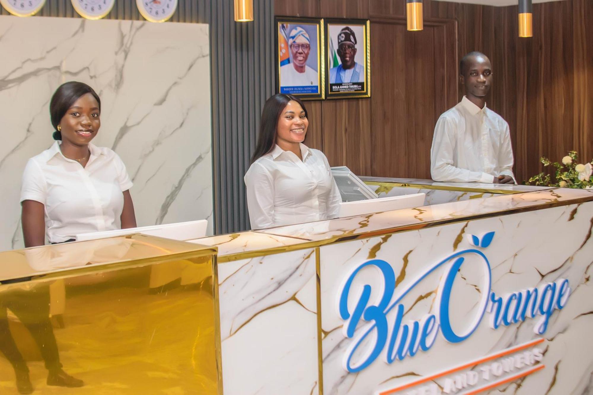 Shomolu Blue Orange Hotel And Towers מראה חיצוני תמונה