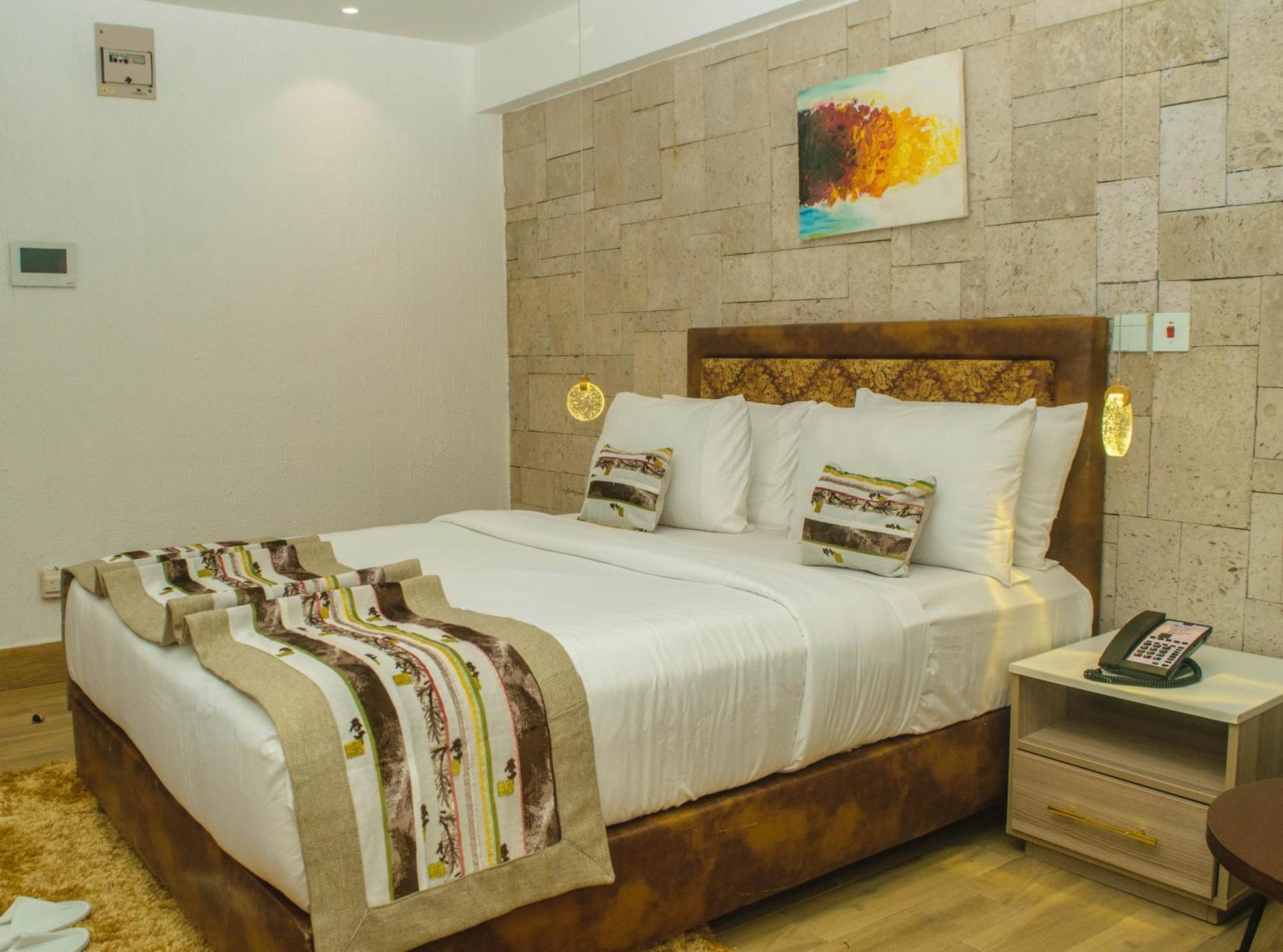 Shomolu Blue Orange Hotel And Towers מראה חיצוני תמונה