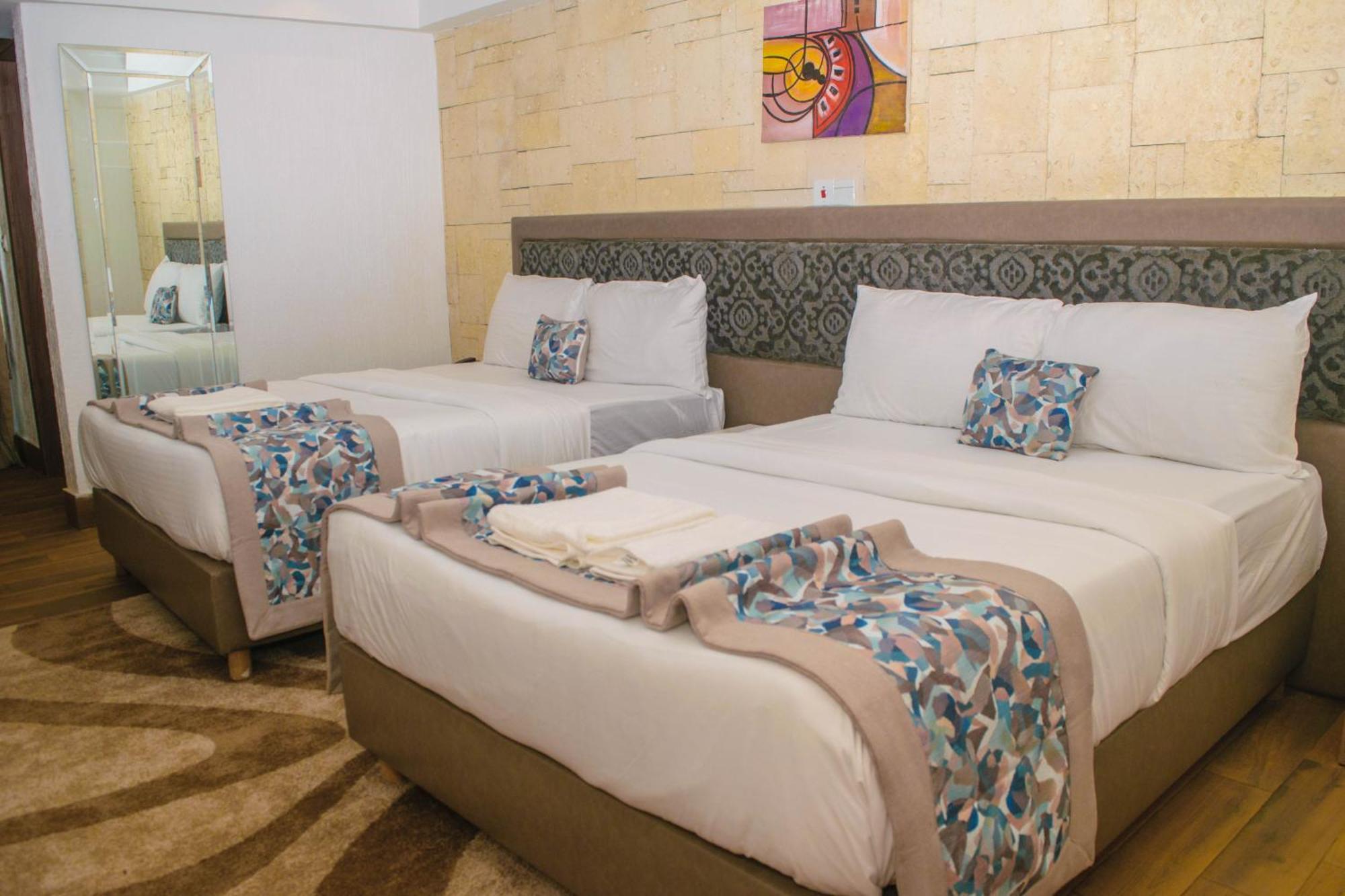 Shomolu Blue Orange Hotel And Towers מראה חיצוני תמונה